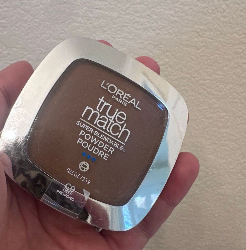 L’Oréal Paris True Match Super Blendable Powder in Shade C9 Deep